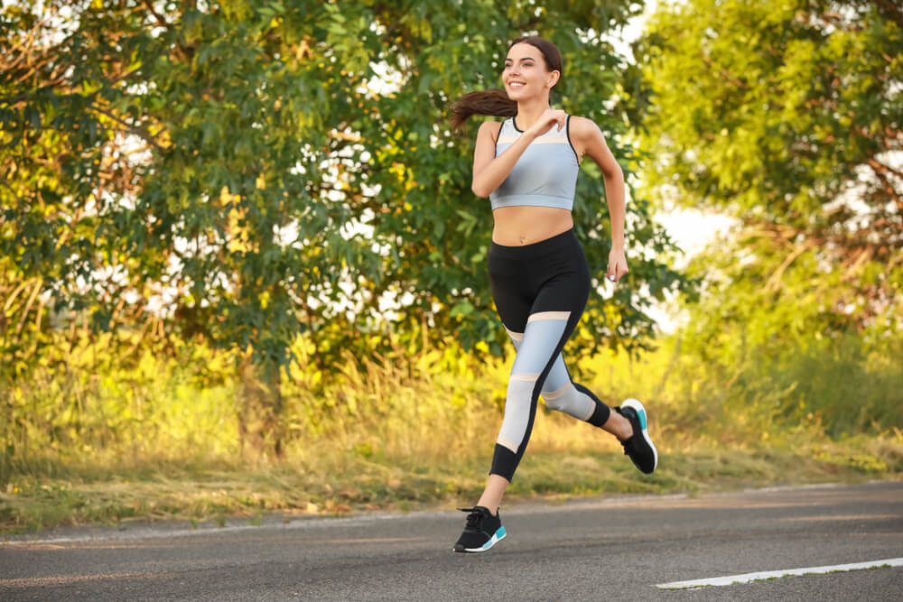 ジョギングとランニングはどっちがダイエットに効果的？毎日30分行った場合の違い